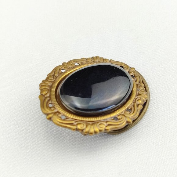 1960's Black Glass and Gold Tone Frame Scarf Clip by Jeri Lou - Picture 3 of 6